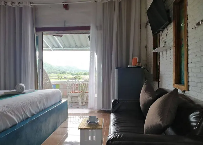 Ingmhok Country Mountain View สวนผึ้ง