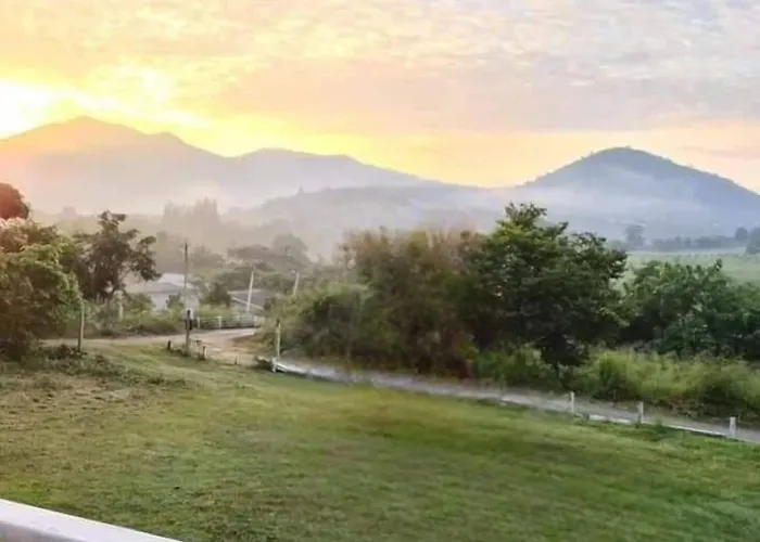 Ingmhok Country Mountain View