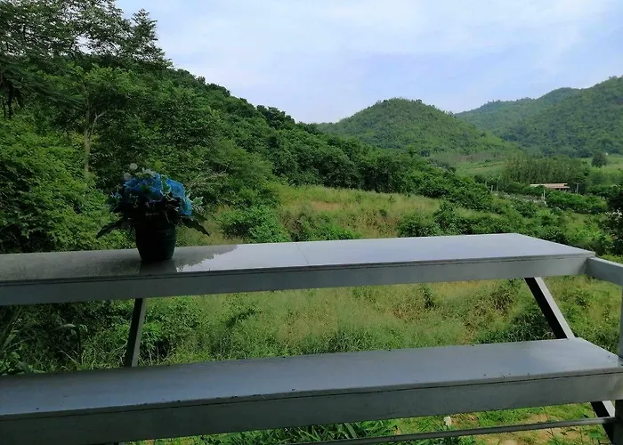 Ingmhok Country Mountain View โรงแรม 3*