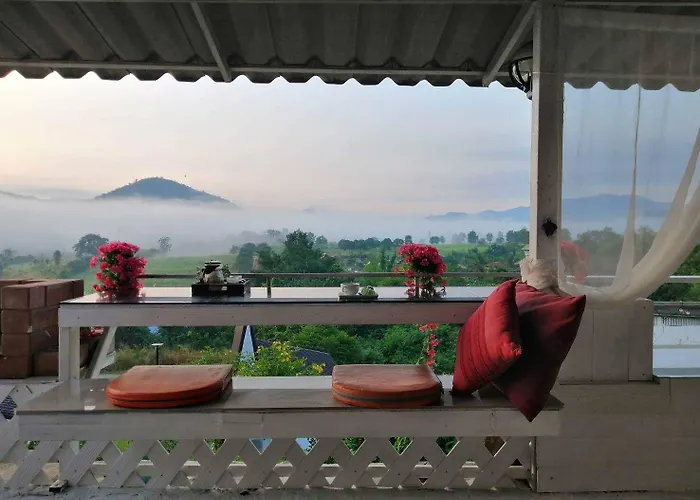 Hotel Ingmhok Country Mountain View Suan Phueng