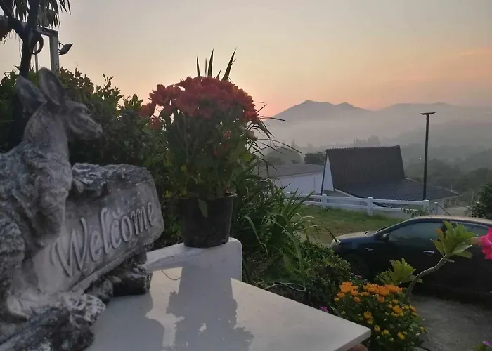 Ingmhok Country Mountain View Hotel Suan Phueng