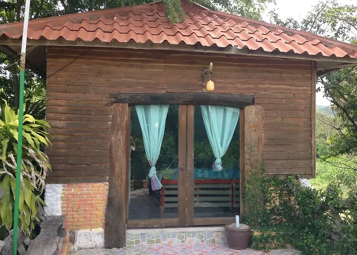 โรงแรม Ingmhok Country Mountain View 3*