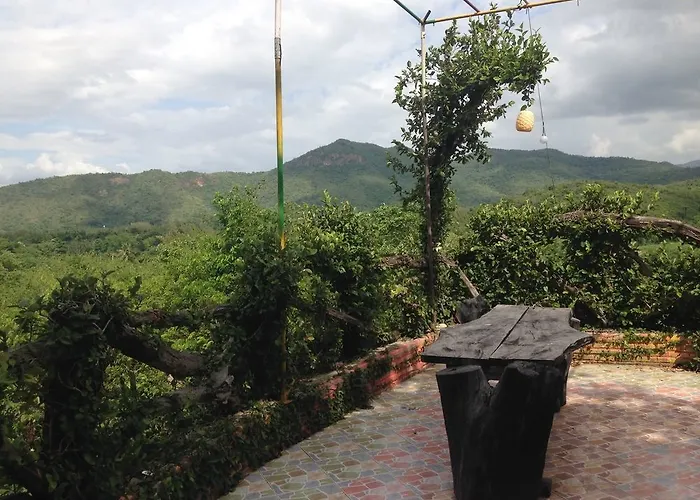 Ingmhok Country Mountain View